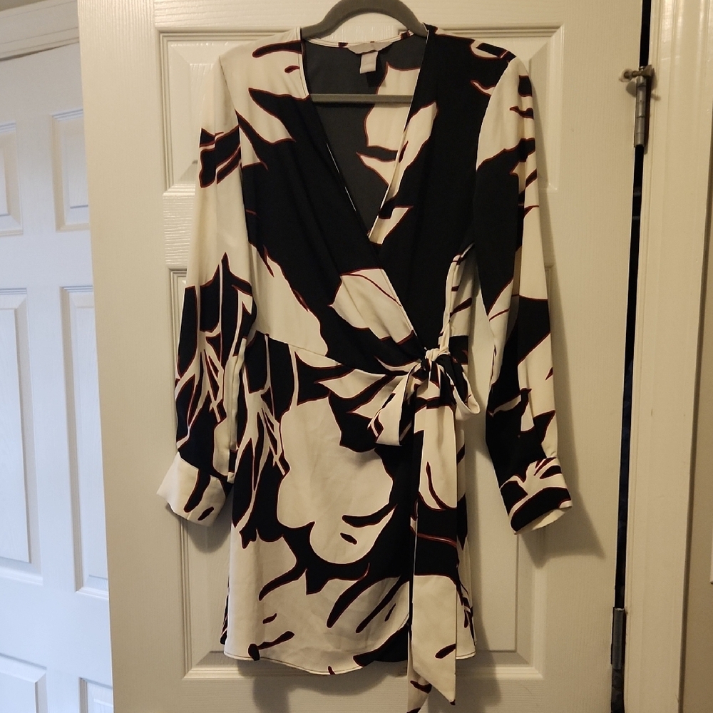 H&M Black and White Sheath Wrap Dress